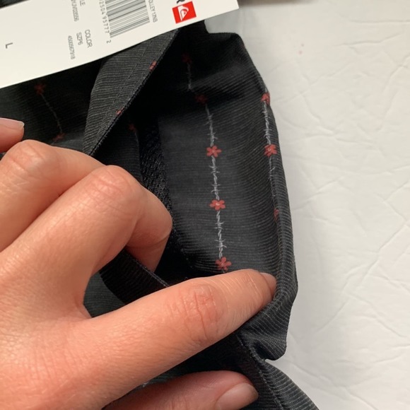 NWT QUICKSILVER Sleet Stripe Mens Board Shorts. L - Picture 6 of 7